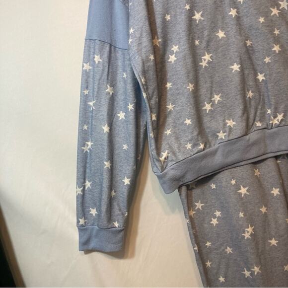 Splendid Blue and White Star Pattern Long Sleeve Pajama Pants Cozy Lounge Set - Picture 5 of 10